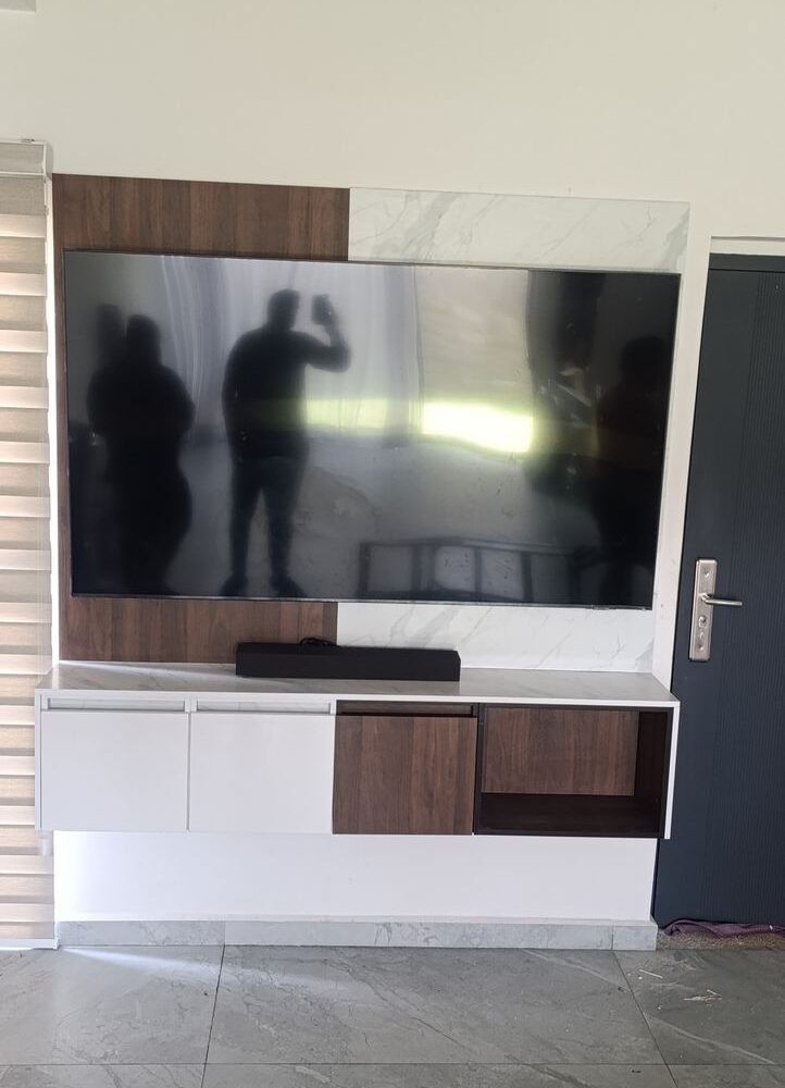 Mueble de TV con panel de madera